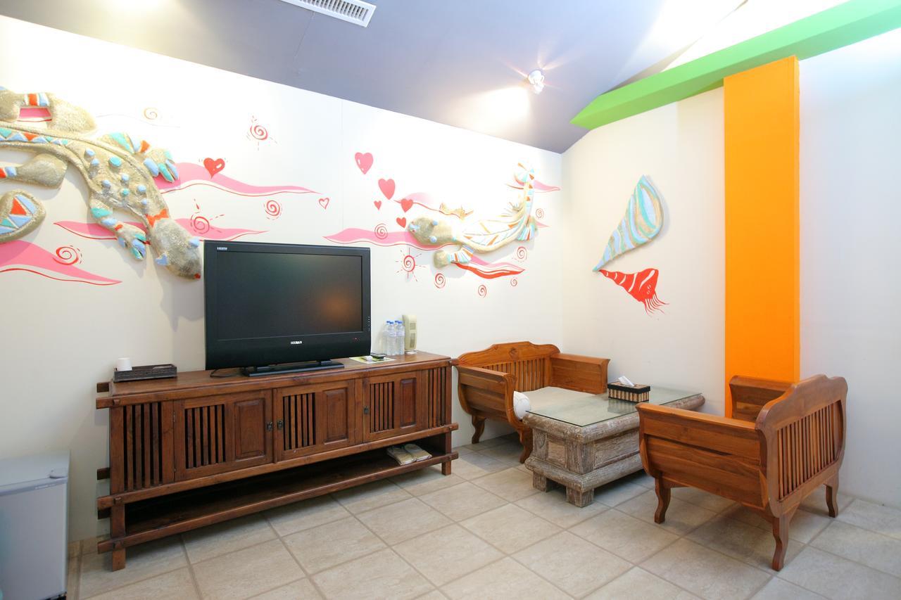 Kenting South Island Guesthouse Longshui Extérieur photo